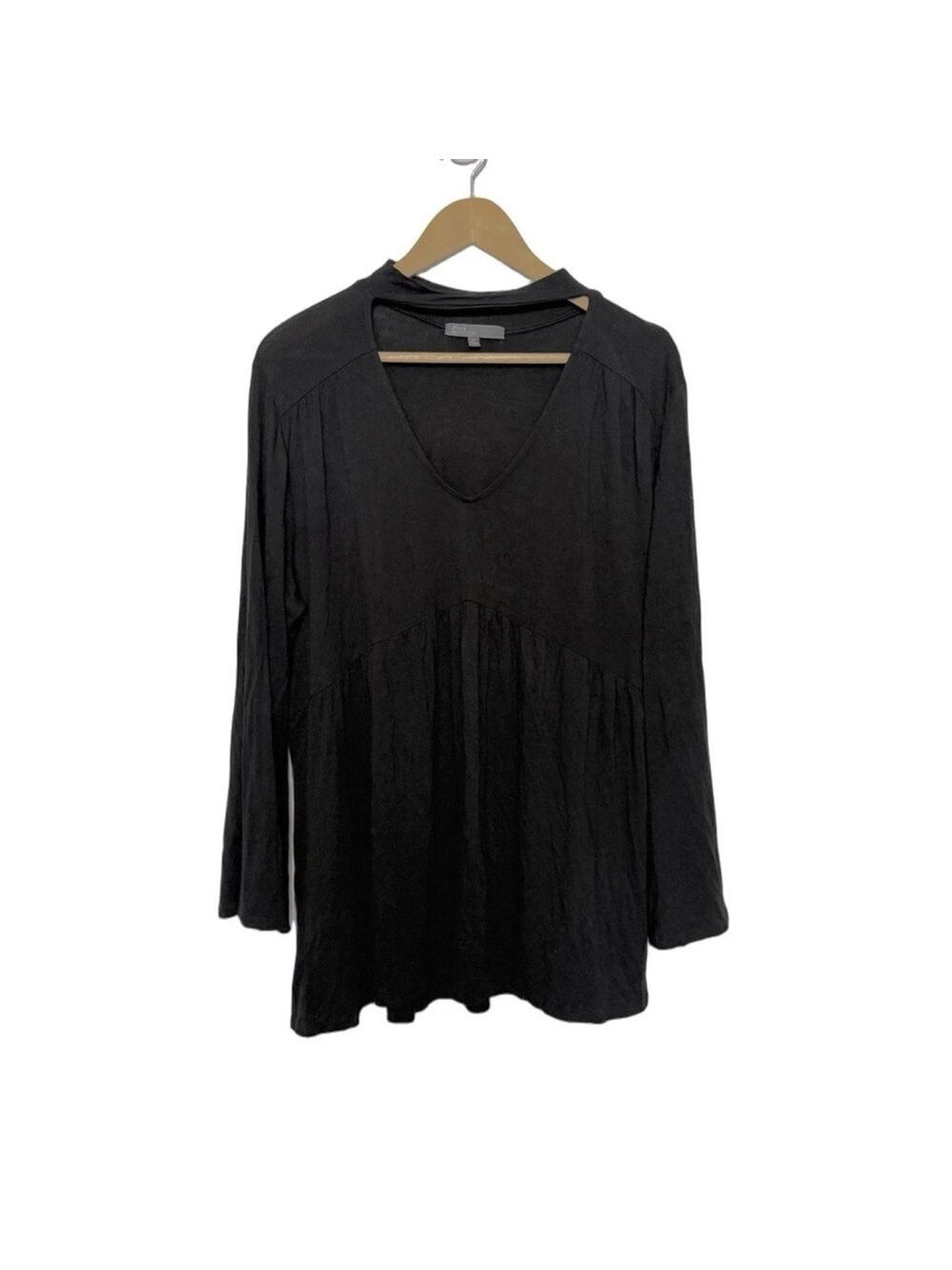 89th & Madison Cut Out Neckline Tunic Top Size XL Black Stretch Boho Chic Witchy